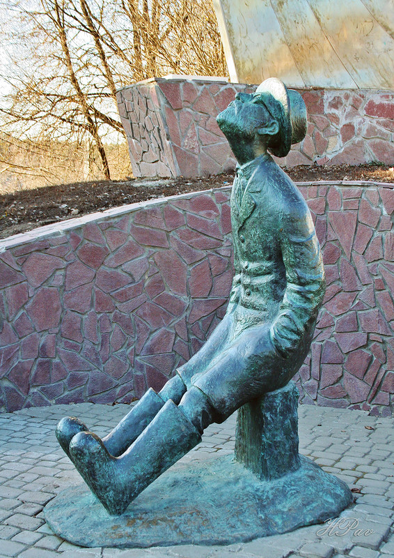 экскурсия по Боровску. Памятник Циолковскому